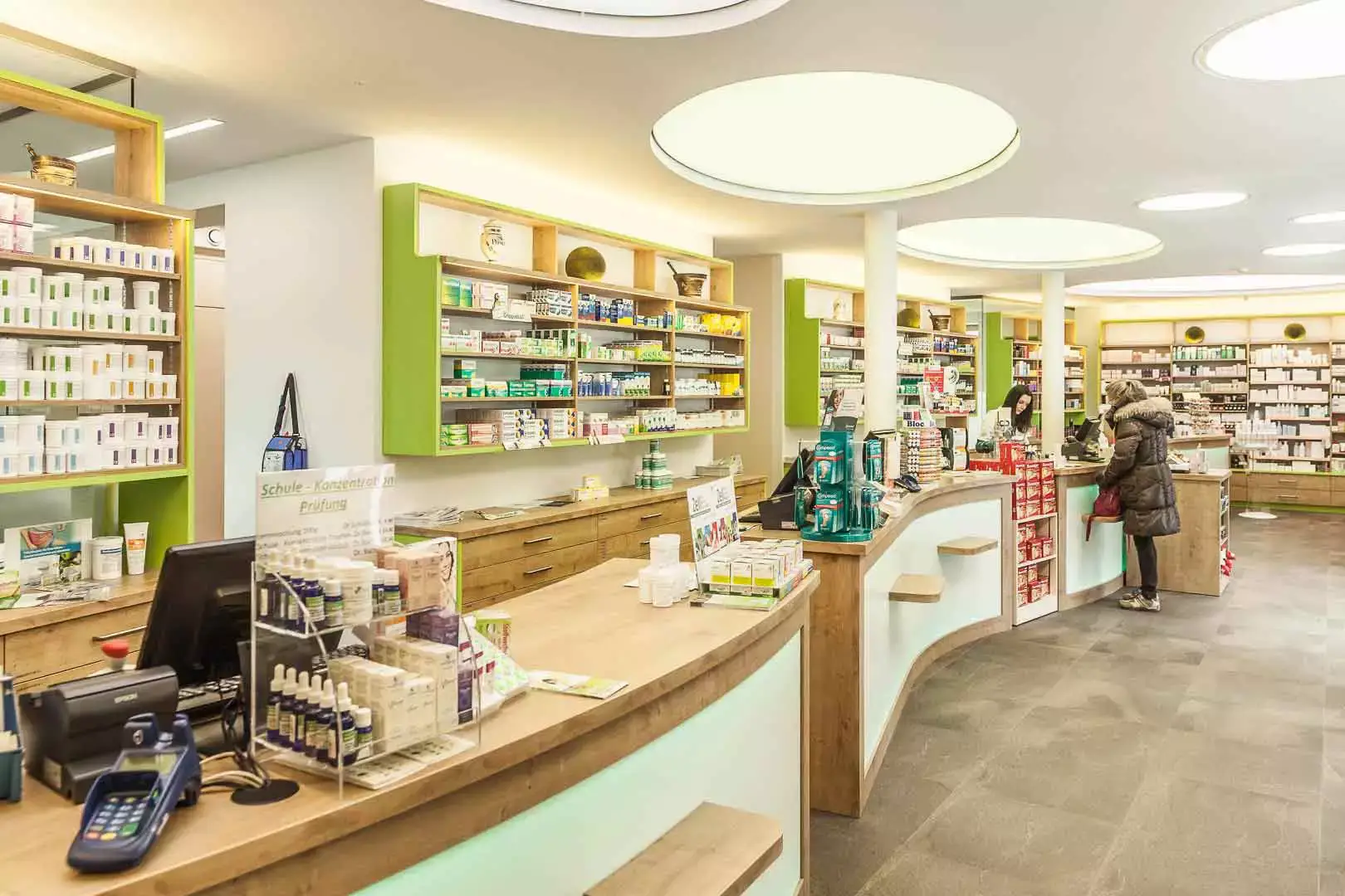 Adler Apotheke Innenansicht
